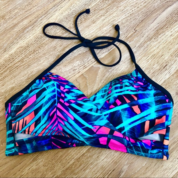 VS PINK Bikini - Picture 2 of 6